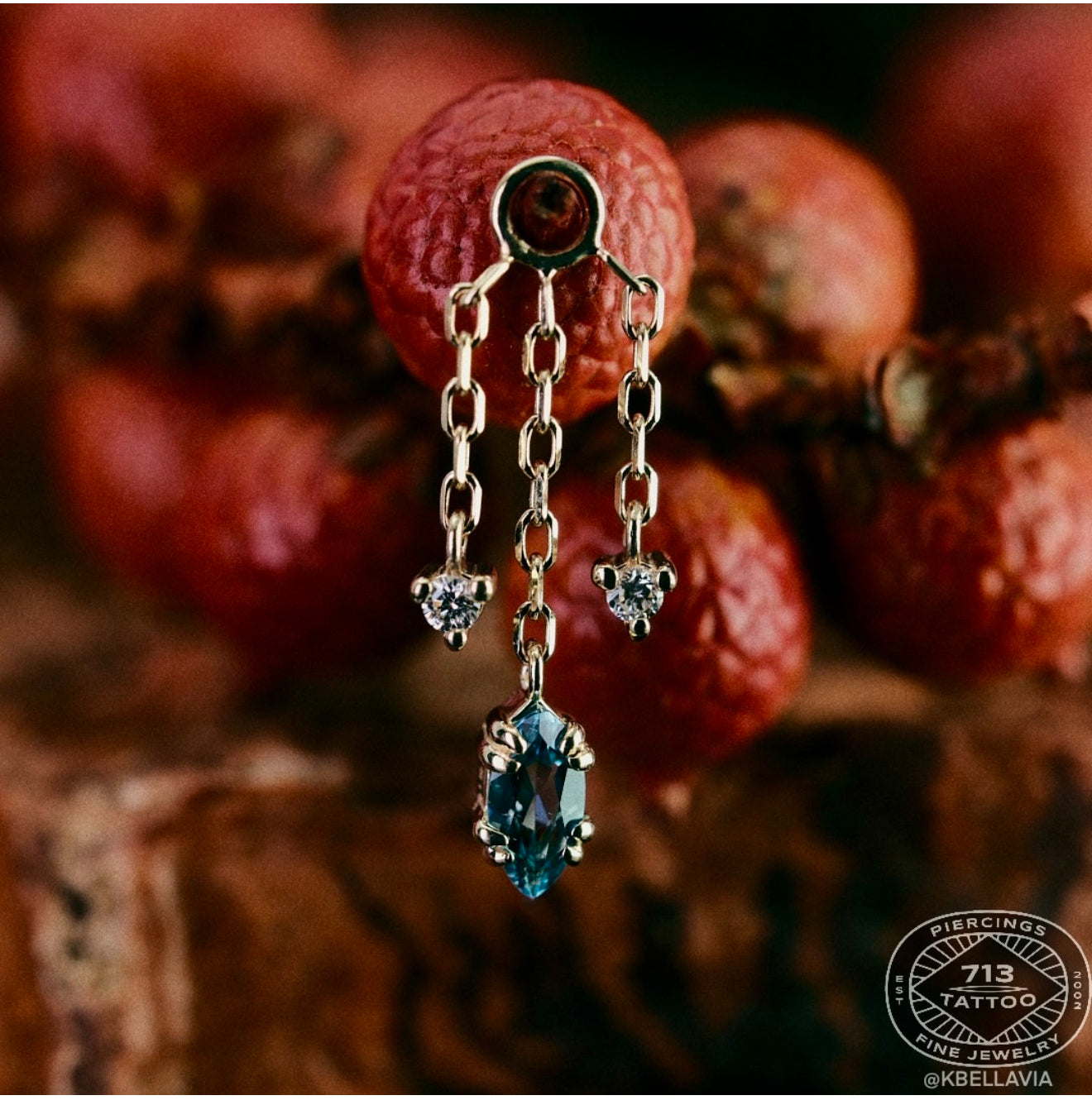MODERN MOOD - SKY BLUE TOPAZ MARQUISE CHARM WITH 2 DIAMONDS - 14KT SOLID GOLD - CHARM