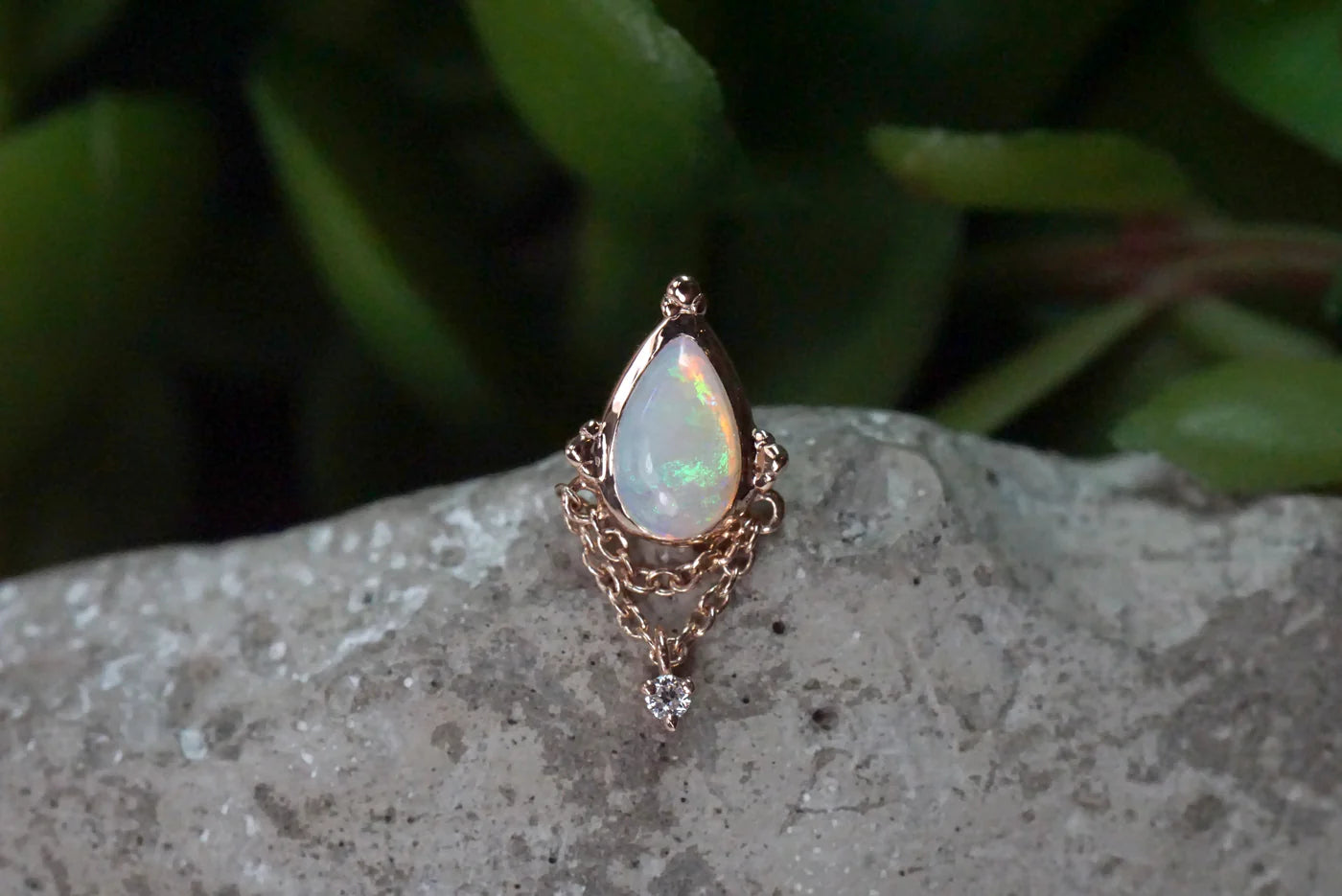MODERN MOOD - MOONDANCE WITH OPAL AND DIAMOND - 14KT SOLID GOLD - THREADLESS END