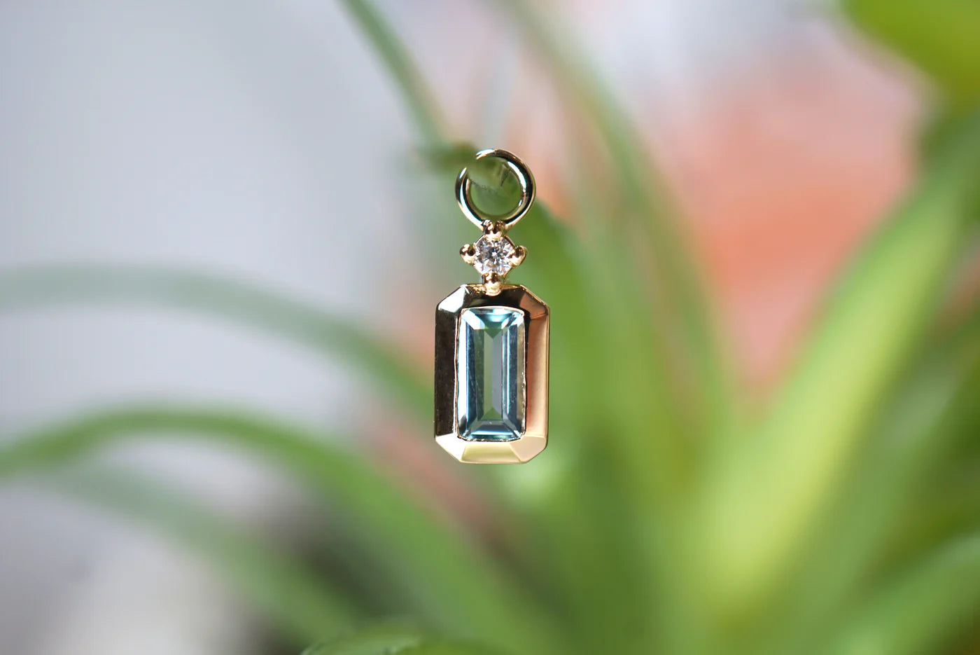 MODERN MOOD - CHLOE - 14KT SOLID GOLD - CHARM