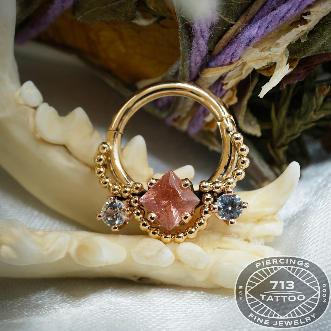 DUSK BODY JEWELRY - OREGON SUNSTONE CLICKER - 14KT YELLOW GOLD -CLICKER
