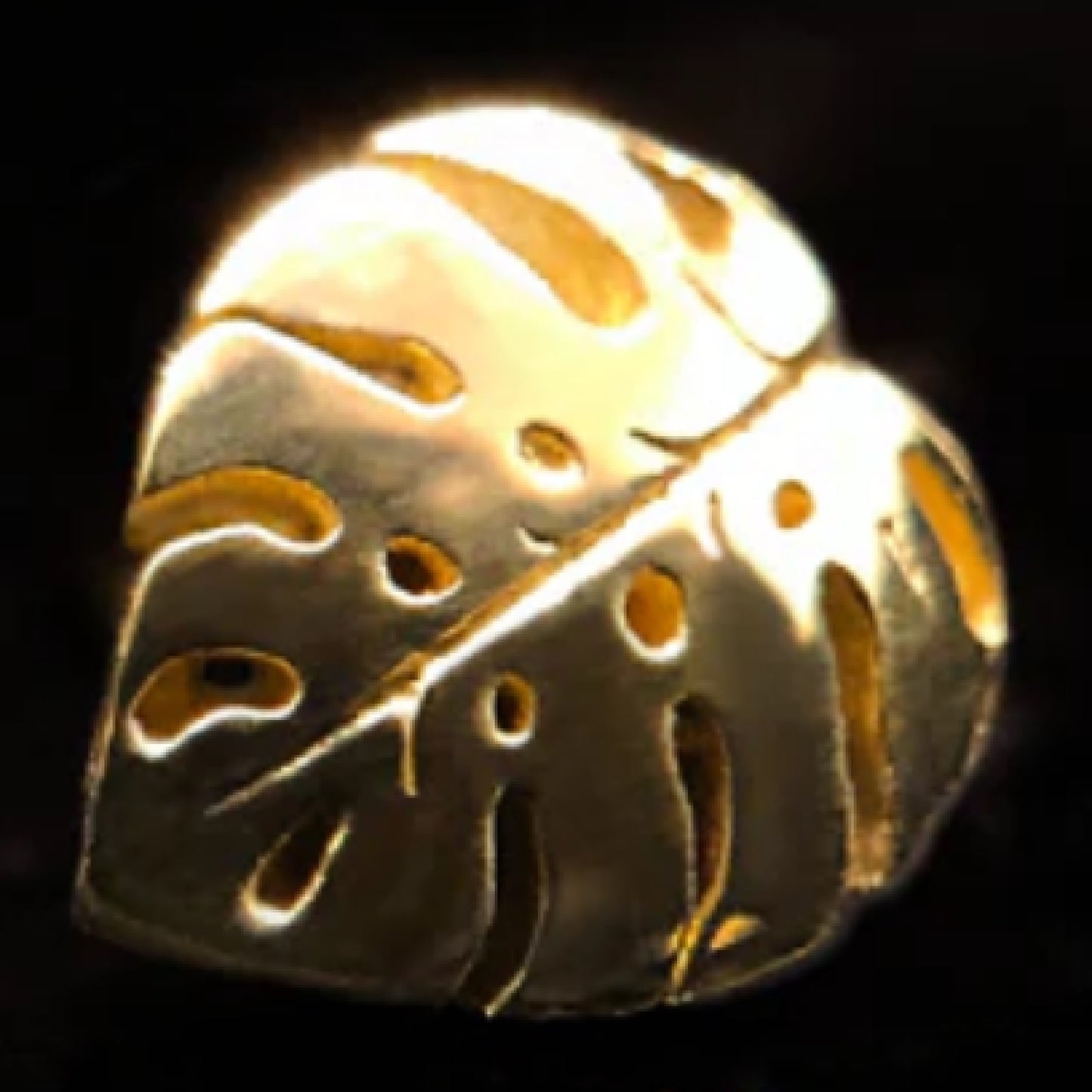 Regalia - Dutchess (Monstera) - Solid Gold - Threadless