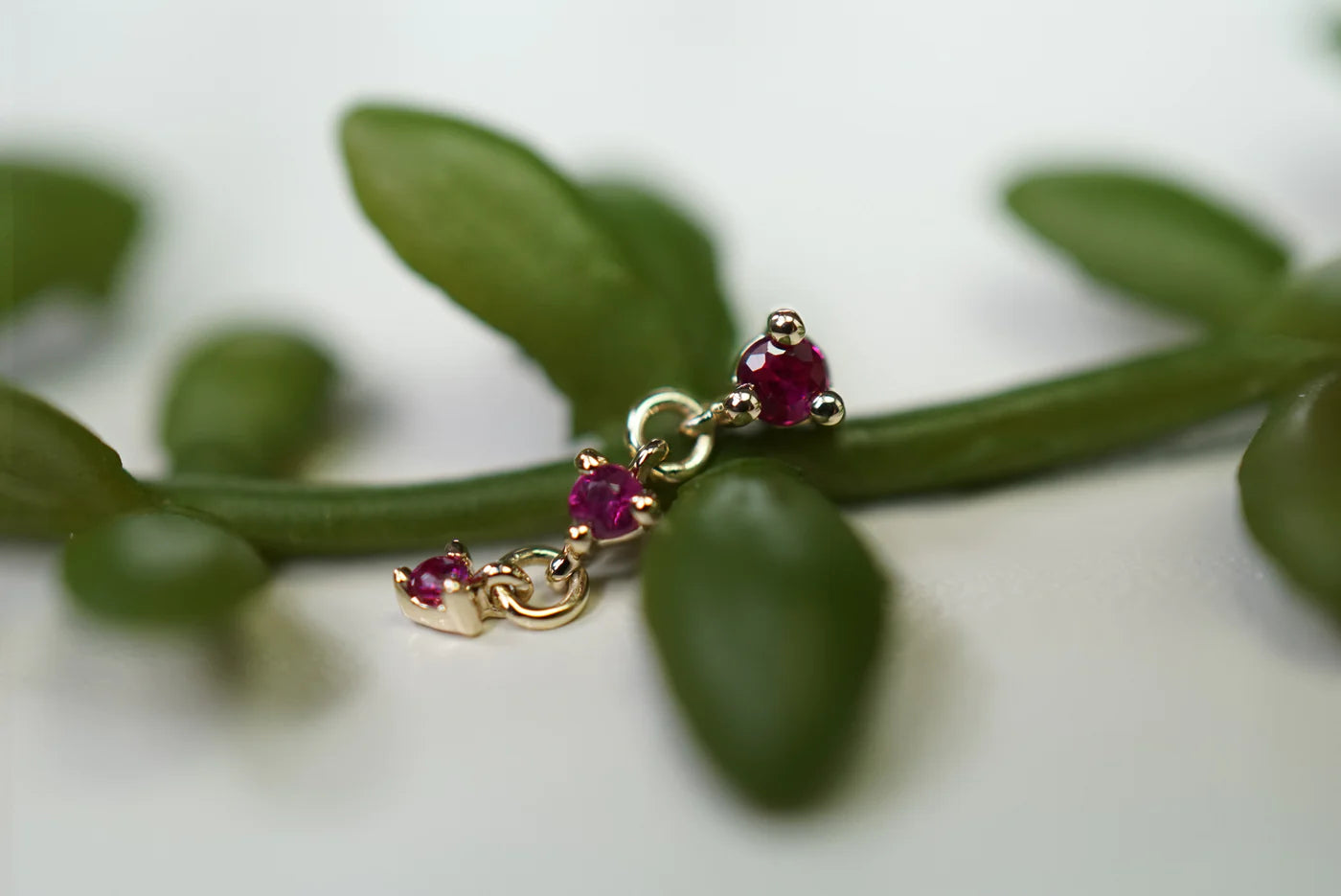 MODERN MOOD - CASCADE 3 - FACETED GEMSTONE - 14KT SOLID GOLD - THREADLESS END