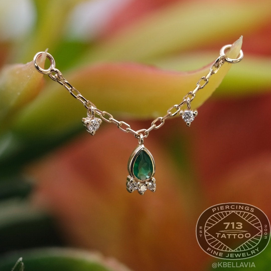 MODERN MOOD - CHAIN WITH TWO DIAMOND AND GREEN CHALCEDONY PEAR LEIA CHARM - 14KT SOLID GOLD - CHAIN