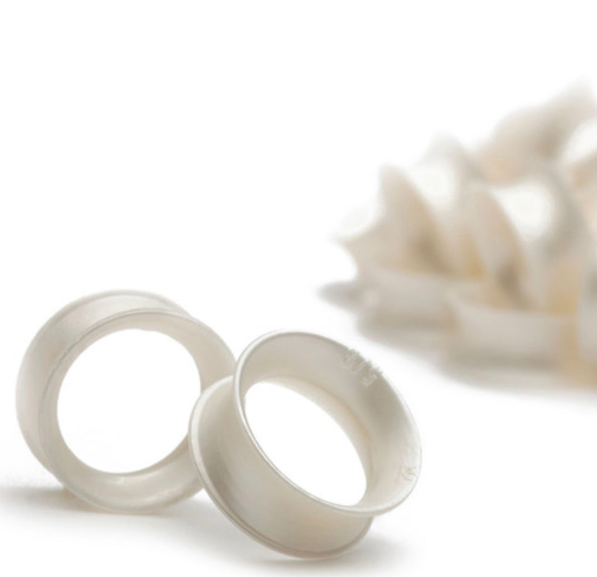 KAOS SOFTWEAR - OVER 1" SKIN EYELETS - WHITE PEARL - SILICONE - EYELETS