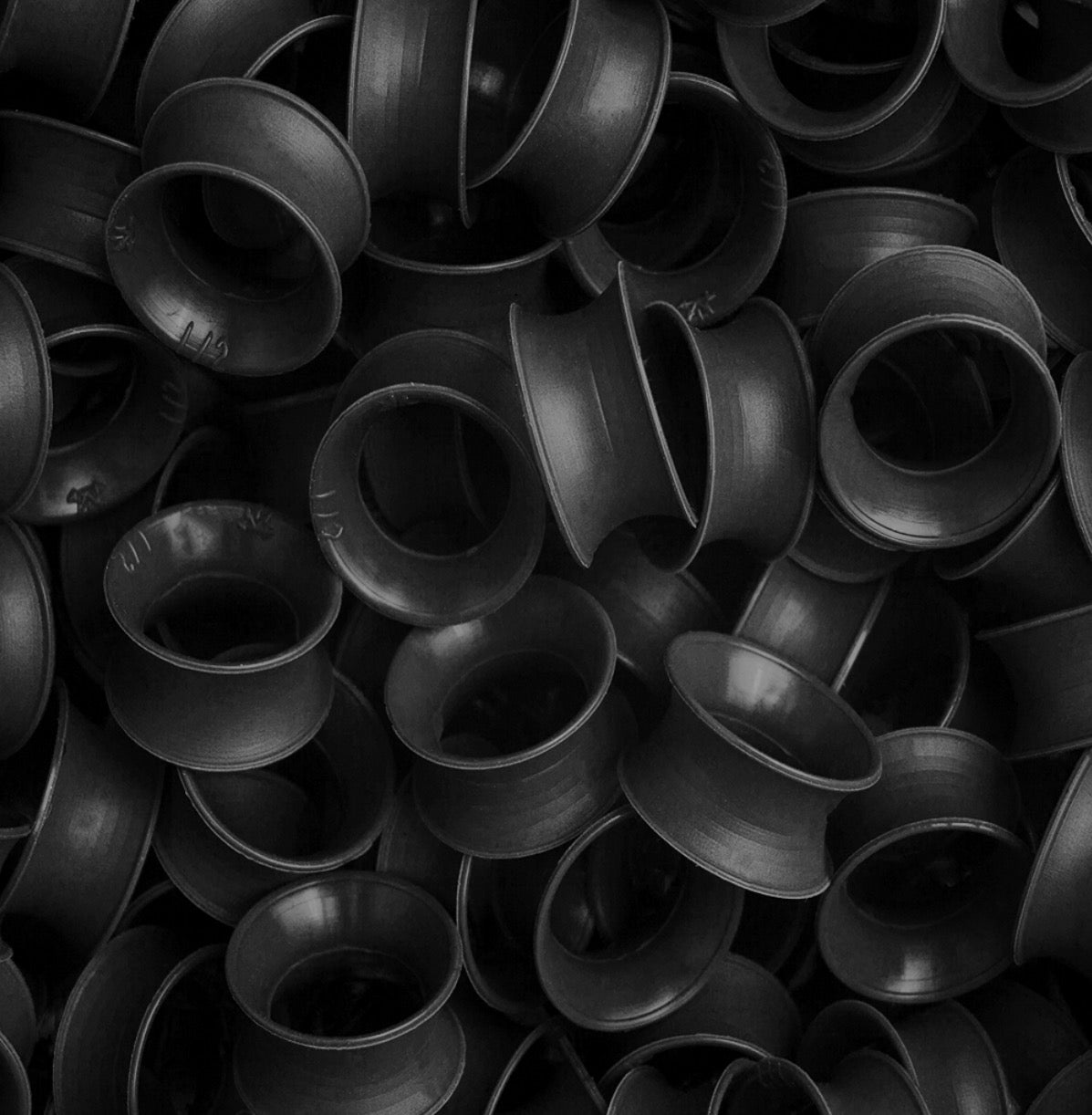 KAOS SOFTWEAR - BASIC SKIN EYELETS (10G THROUGH 1") - BLACK - SILICONE - EYELETS