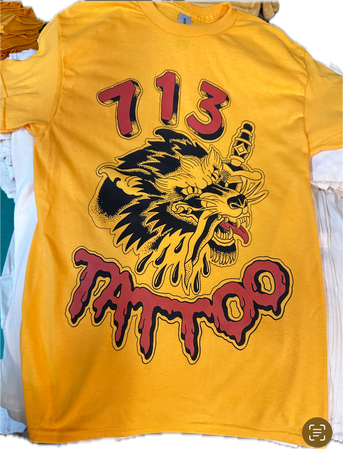 713 Tattoo Shirt - Wolf - Yellow - T-Shirt