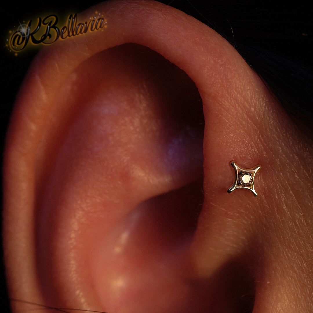 Anatometal - Hajduk - 18kt Solid Gold - CZ - Threadless