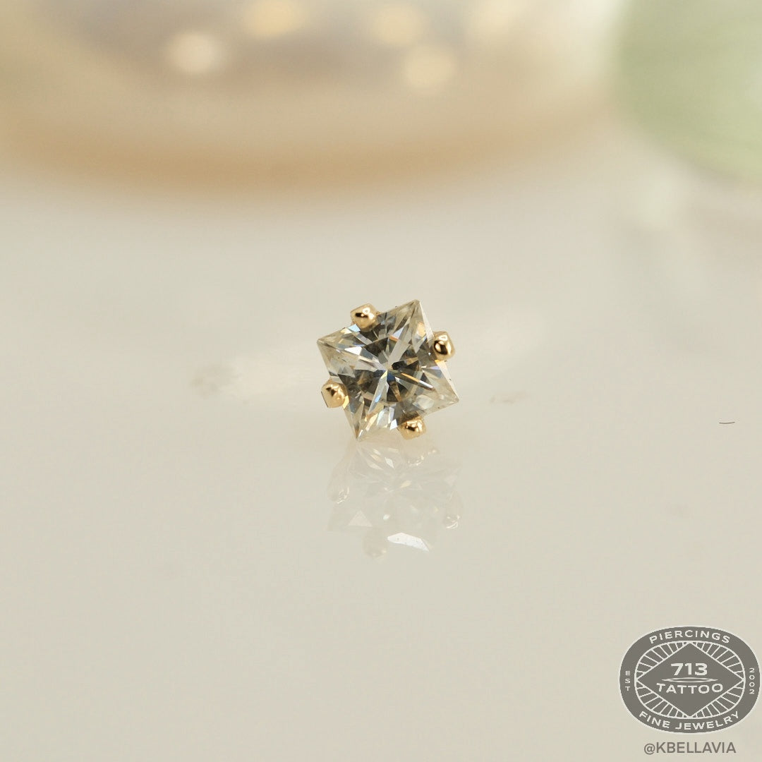 DUSK BODY JEWELRY - SQUARE PRONG - MOISSANITE (3mm) - 14KT SOLID GOLD - THREADLESS END