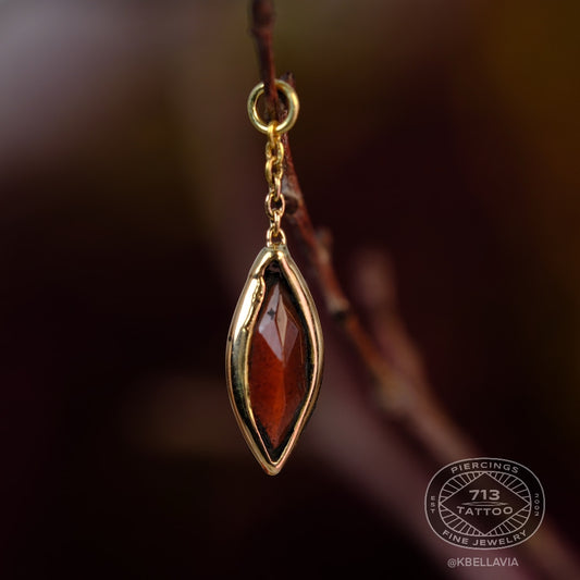 DIABLO ORGANICS - HESSONITE GARNET - 18KT SOLID GOLD - CHARM