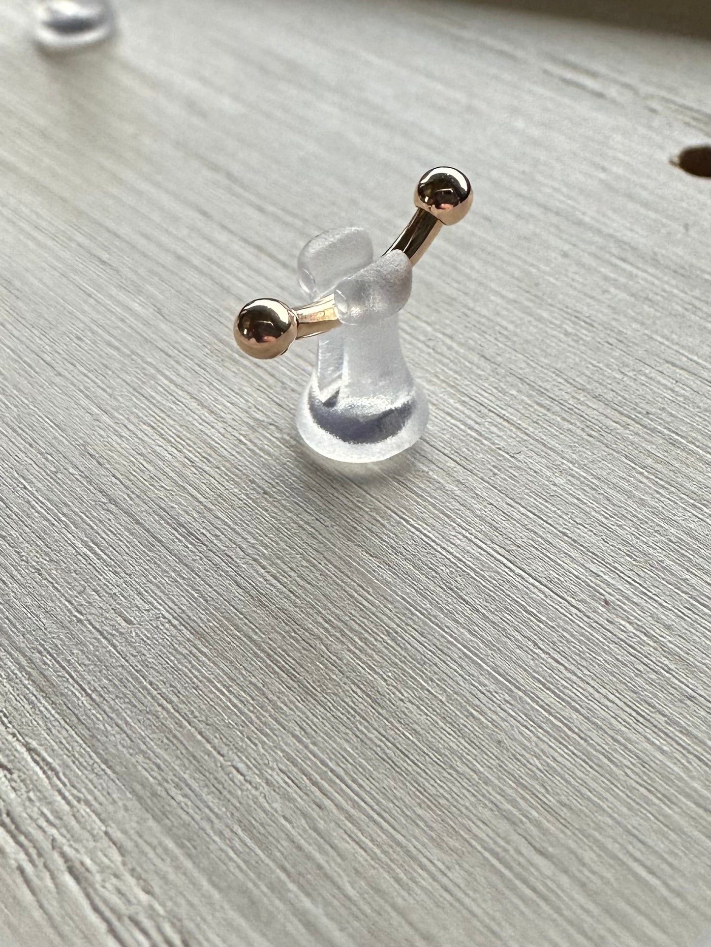 ANATOMETAL - CURVED BARBELL 16G WITH 1/8" THREADED BALL ENDS - 18KT SOLID GOLD