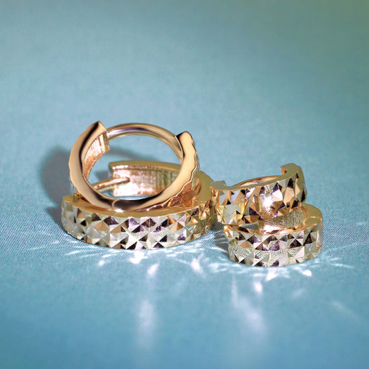 EMBER JEWELRY - FACETED CUFF - 14KT SOLID GOLD - CLICKER