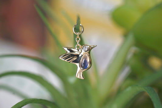MODERN MOOD - BETTY THE HUMMINGBIRD WITH MOONSTONE CHARM- 14KT SOLID GOLD - CHARM