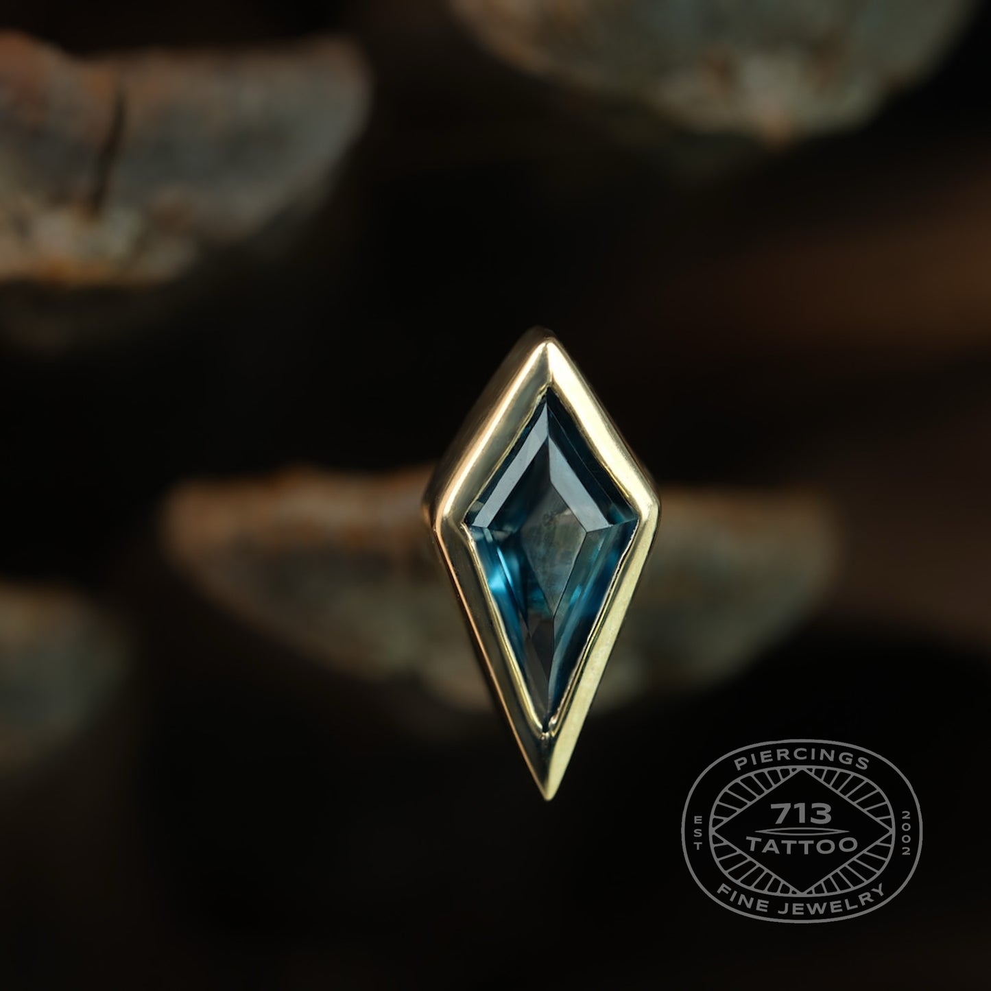 ORACLE BODY JEWELRY - DRIFT - LONDON BLUE TOPAZ - 14KT SOLID GOLD - THREADLESS END