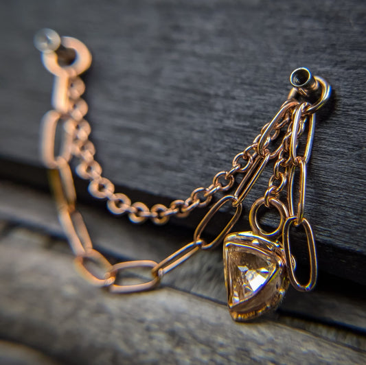 HIGH NOON HANDMADE - PAPERCLIP VINA CHAIN WITH WHITE SAPPHIRE COMET ACCENT CHARM - 14KT ROSE GOLD - CHAIN