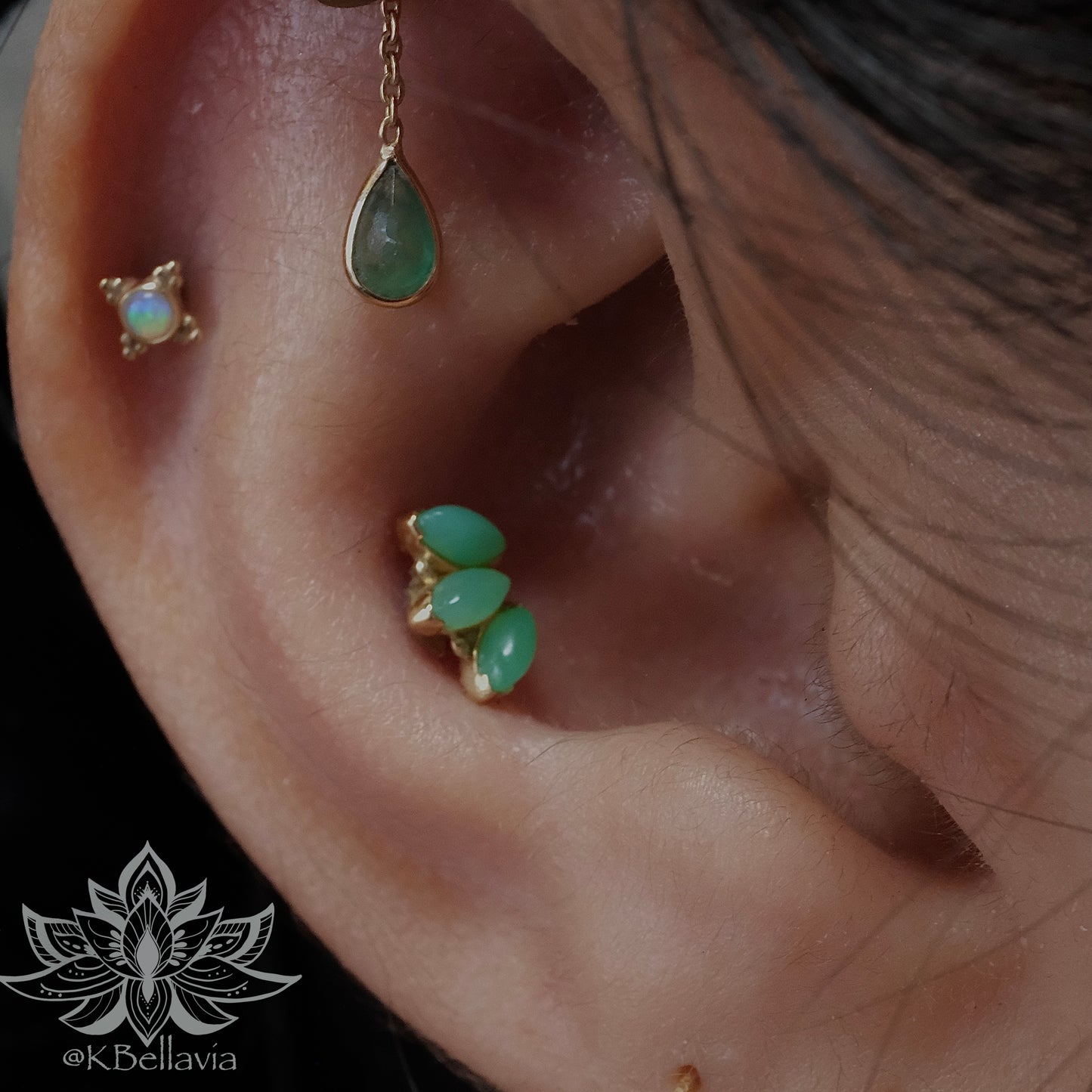 ANATOMETAL - MARQUISE FAN - STYLE 3 - CABOCHON - 18KT SOLID GOLD - THREADLESS END