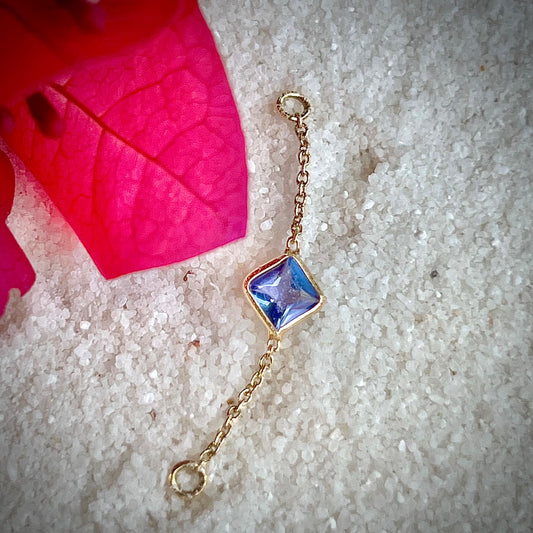 GOLDEN AROWANA - TANZANITE - SQUARE BEZEL- 25MM - 14kt SOLID GOLD - CHAIN